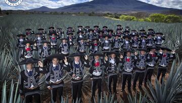 América se tomó la foto oficial para el Clausura 2019 en la vecindad del Chavo del 8. Recordamos otras ocasiones donde los clubes experimentaron de manera similar.