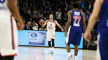 ISTANBUL, TURKEY - MARCH 06: Shane Larkin, #0 of Anadolu Efes Istanbul in action during the 2019/2020 Turkish Airlines EuroLeague Regular Season Round 28 match between Anadolu Efes Istanbul and Olympiacos Piraeus at Sinan Erdem Dome on March 06, 2020 in Istanbul, Turkey. (Photo by Tolga Adanali/Euroleague Basketball via Getty Images)