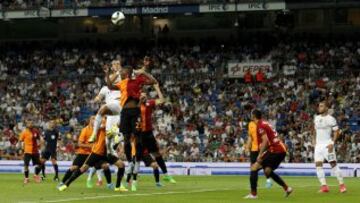 1-0. Nacho Fernández marcó el primer tanto.