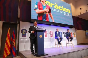 Cuenta con 92 goles en 449 partidos y un gran palmarés con 1 Copa del Rey, 3 Ligas españolas y 2 Champions League, entre otros títulos. 