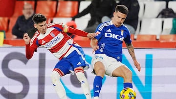 22/03/25 PARTIDO SEGUNDA DIVISION
Granada - Real Oviedo
Carlos Neva (Granada CF) y Seoane (Real Oviedo)