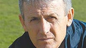 "¿Raúl? Es de los futbolistas que tienen el deber de jugar"