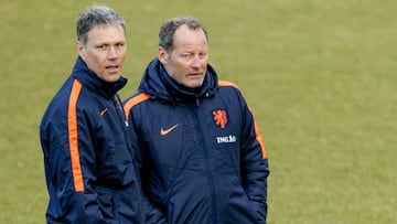 Marco van Basten y Danny Blind. 