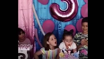 La pelea viral entre dos hermanas por culpa de la vela de cumpleaños