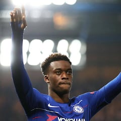 Daily Mail: Hudson-Odoi renovará con el Chelsea y ganará 10 M€