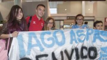 Aspas, con aficionados de Vigo.