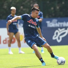 ‘Chucky’ Lozano salió lesionado y el ‘Tri’ tiembla