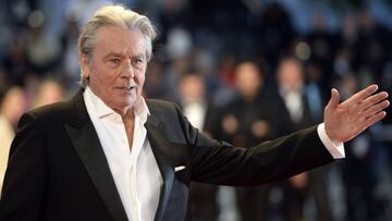 El actor Alain Delon, operado de urgencia del coraz&oacute;n 