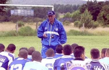 El Chiqui García también fue entrenador del Embajador en cuatro etapas diferentes: 1987 a 1990;
1999; 2001 a 2002 y 2009 a 2010. Ganó dos títulos de liga colombiana y una Copa Merconorte.
