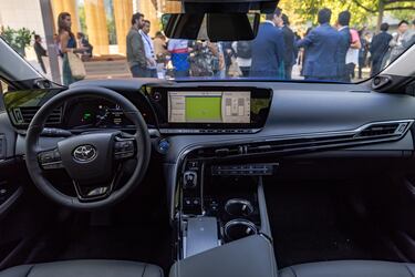 Llegó a Chile el auto que sólo emite gotas de agua