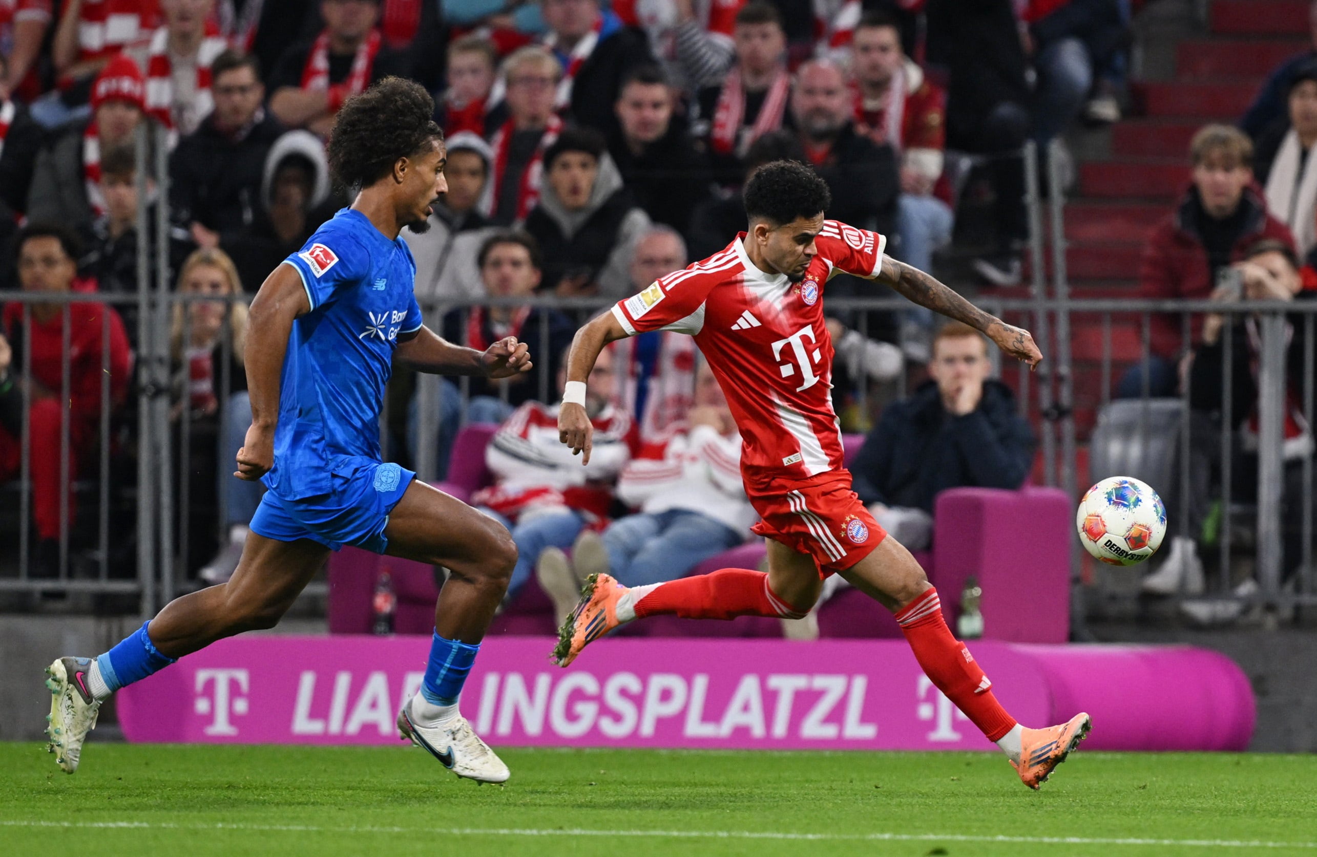 Luis Díaz juega media hora en goleada del Bayern Múnich ante el Leverkusen