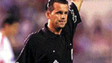 <b>AL ESTILO DE DÍAZ VEGA</B>. Muñiz sigue las pautas de Díaz Vega.