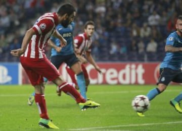 Gol 1-2 de Arda Turan jugador del Atlético