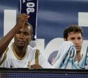 Homenaje de la plantilla a Rudy e Ibaka, que se van