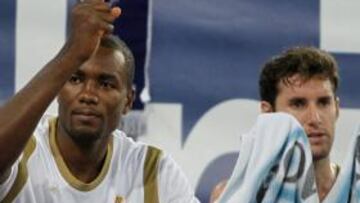 Homenaje de la plantilla a Rudy e Ibaka, que se van