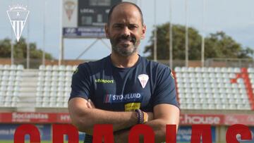 Salva Ballesta es despedido como entrenador del Algeciras CF.