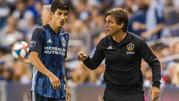 Guillermo Barros Schelotto habl&oacute; sobre los recientes problemas que ha tenido Uriel Antuna en Chivas y dej&oacute; claro que deben llamarle la atenci&oacute;n al mexicano.