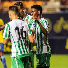 Resumen y goles del Betis - Las Palmas, final del Trofeo Carranza
