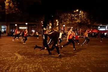 Tras la derrota del Paris Saint-Germain en la final de la Champions League 2020 algunos aficionados del conjunto parisino salieron a las calles de la capital francesa para provocar numerosos disturbios. Los alrededores del Parque de los Príncipes se convirtió en una batalla campal con entre las autoridades y los ultras del PSG. 
