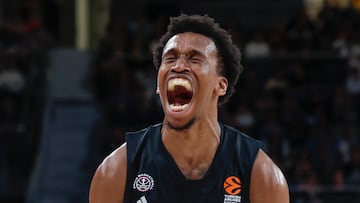 El base del París Basketball TJ Shorts, durante el partido de la jornada 33 de la EuroLiga de baloncesto que Real Madrid y París Basketball disputan este jueves en el Movistar Arena.