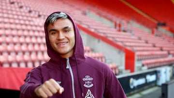 SOUTHAMPTON, ENGLAND - JANUARY 21: Carlos Alcaraz of Southampton ahead of the Premier League match between Southampton FC and Aston Villa at St. Mary's Stadium on January 21, 2023 in Southampton, England. (Photo by Matt Watson/Southampton FC via Getty Images)