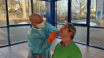 ¿Cuánto se cobra si estoy de baja por COVID-19 y qué pasa con las vacaciones y pagas extra?