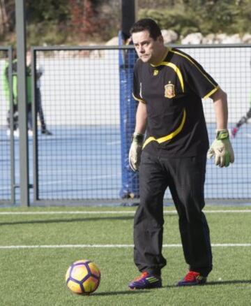 Tomás Roncero. Partido solidario a favor de Fundela (Fundación Española para el Fomento de la Esclerosis Lateral Amiotrófica) jugado en el Liceo Europeo entre amigos de Kiko y amigos de Matallanas 