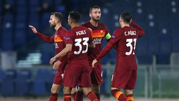 ROME, ITALY - DECEMBER 03: Borja Mayoral of Roma celebrates with Bryan Cristante, Bruno Peres and Carles Perez after scoring their team's first goal during the UEFA Europa League Group A stage match between AS Roma and BSC Young Boys at Stadio Olimpi