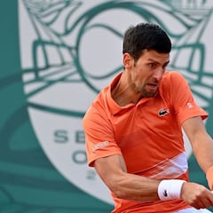 Djokovic suda la gota gorda para vencer a Djere en Belgrado