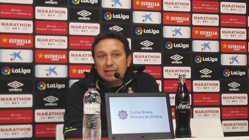 Eusebio Sacrist&aacute;n durante una conferencia de prensa.