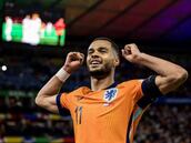 De Podolski a Cody Gakpo: 10 jugadores que destacaron más con su selección que con sus clubes