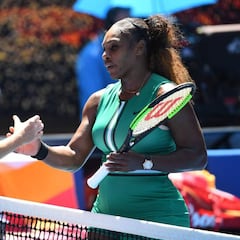 Pliskova remonta un 1-5 en el tercer set y elimina a Serena
