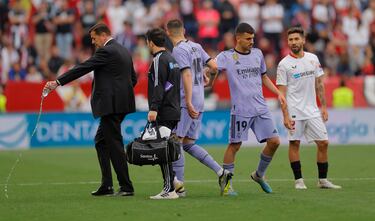 Valverde tuvo que ser sustituido por lesión. Entró Camavinga en su lugar.