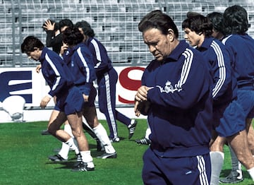 En enero de 1974, llegó a sustituir como técnico del Real Madrid a Miguel Muñoz, su gestión duró cinco meses. Volvió en septiembre de 1977 tras el cese de Miljanić, consiguiendo una Liga de España. En abril de 1985, tras la dimisión de Amancio Amaro, Molowny volvió a hacerse cargo del equipo. Su gestión acabó en abril de 1986, cuando fue sustituido por Leo Beenhakker.