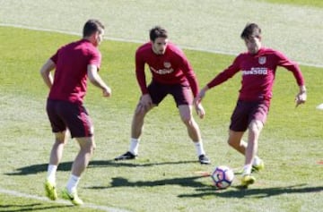 10/03/17 ENTRENAMIENTO ATLETICO DE MADRID
En el entrenamiento pudieron verse las novedades que presentará la lista del Atlético de cara al encuentro ante el Granada.