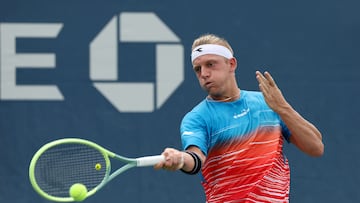 NEW YORK, NEW YORK - AUGUST 29: Alejandro Davidovich Fokina of Spain plays a forehand against Yoshihito Nishioka of Japan during the Men's Singles First Round on Day One of the 2022 US Open at USTA Billie Jean King National Tennis Center on August 29, 2022 in the Flushing neighborhood of the Queens borough of New York City.   Al Bello/Getty Images/AFP
== FOR NEWSPAPERS, INTERNET, TELCOS & TELEVISION USE ONLY ==