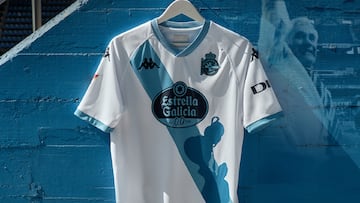 La tercera equipación del Deportivo.