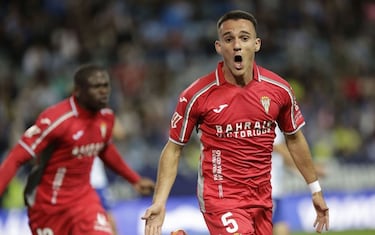 Requena y Salas, cara y cruz de las cesiones