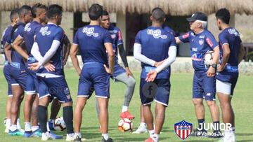 Julio Comesa&ntilde;a hizo su primer entrenamiento con el Junior de Barranquilla 