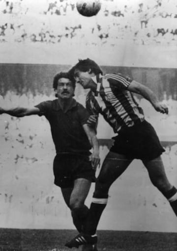 Patxi Iriguíbel comenzó en el Osasuna Promesas en 1970 hasta 1973 en la temporada siguiente 73/74 jugó con el primer equipo y en 1977 regresa a Osasuna para quedarse hasta 1985