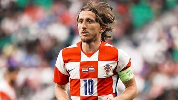 Sinfon赤a de Modric ante Oblak