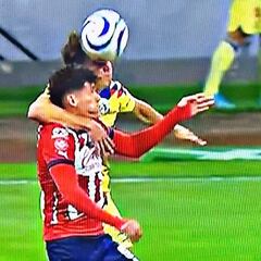 Audios del VAR explican por qué no se anuló el gol del América contra Chivas