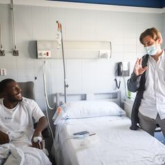 Las lesiones aprietan a Abelardo