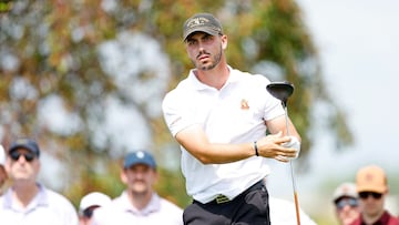 CHASKA, MINNESOTA - AUGUST 17: Jose Luis Ballester of Spain plays his tee shot on the third hole during the Semifinals of the U.S. Amateur Championship at Hazeltine National Golf Club on August 17, 2024 in Chaska, Minnesota. David Berding/Getty Images/AFP (Photo by David Berding / GETTY IMAGES NORTH AMERICA / Getty Images via AFP)