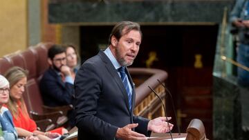 El diputado electo y secretario general del PSOE de Valladolid, ?scar Puente, interviene durante la segunda votaci¨®n de la investidura del l¨ªder del Partido Popular, en el Congreso de los Diputados, a 29 de septiembre de 2023, en Madrid (Espa?a). El presidente del PP y candidato al Gobierno se someti¨® el pasado 27 de septiembre a la votaci¨®n de su candidatura en 'primera vuelta' para su investidura, pero, al no lograr la mayor¨ªa absoluta requerida (176 diputados), con 178 noes y 172 s¨ªes, se realiza hoy la segunda votaci¨®n. Hoy no es necesaria la mayor¨ªa absoluta, bastar¨ªa con una mayor¨ªa simple, es decir, m¨¢s votos a favor de su investidura que en contra.
29 SEPTIEMBRE 2023;CONGRESO DE LOS DIPUTADOS;INVESTIDURA;FEIJ?O
Alberto Ortega / Europa Press
29/09/2023