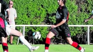 <b>SÓLO EN VERANO. </b>Zazo, en el primer partido de pretemporada del Rayo en Las Granja.