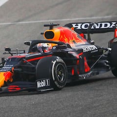 Red Bull, campeón de invierno mientras Sainz deja destellos