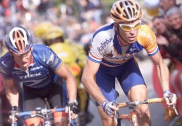 Pa¨ªses Bajos es el pa¨ªs local y dominador de la prueba con 17 victorias. Erik Dekker, en la imagen junto a Lance Armstrong, fue el ¨²ltimo neerland¨¦s en alzar los brazos en meta en 2001.