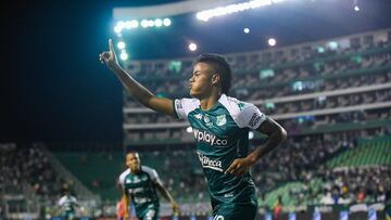 Luis Sandoval en un partido de Deportivo Cali.