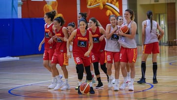 Las jugadoras de la Selecci&oacute;n, durante un entrenamiento.